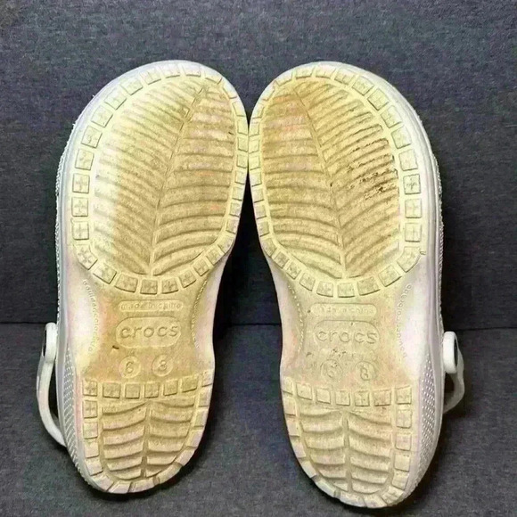 CROCS Classic White Clog Slip On Durable and Lightweight US Men's 6 or Women’s 8 - Picture 7 of 11
